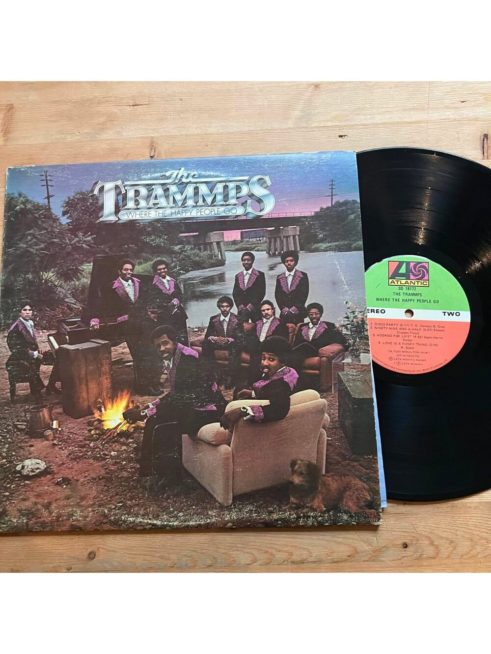 The Tramps - Where the Happy People Go 33rpm VG+ VR23
